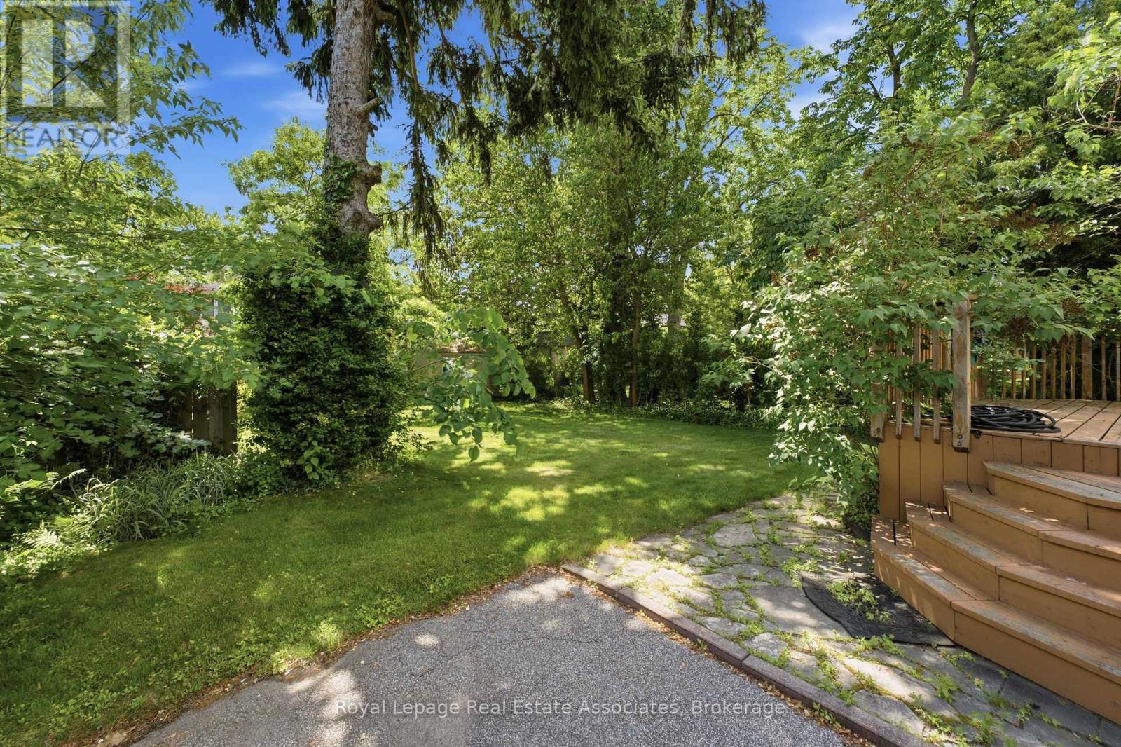 64 EAGLEWOOD BOULEVARD - 33
