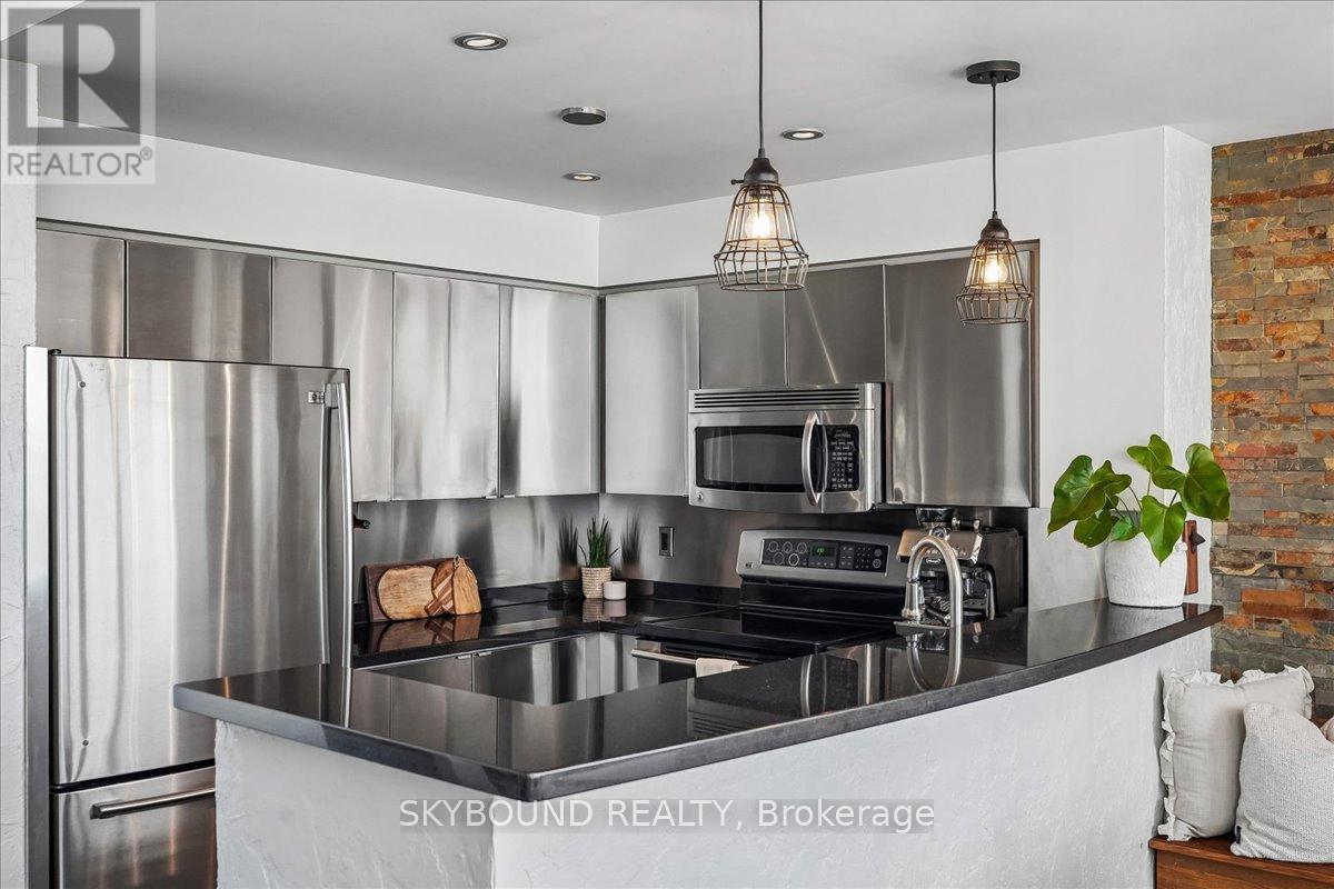 #302 300 MANITOBA STREET - 14