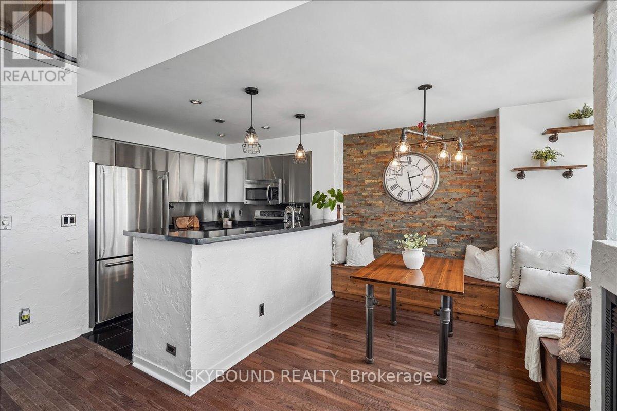 #302 300 MANITOBA STREET - 15
