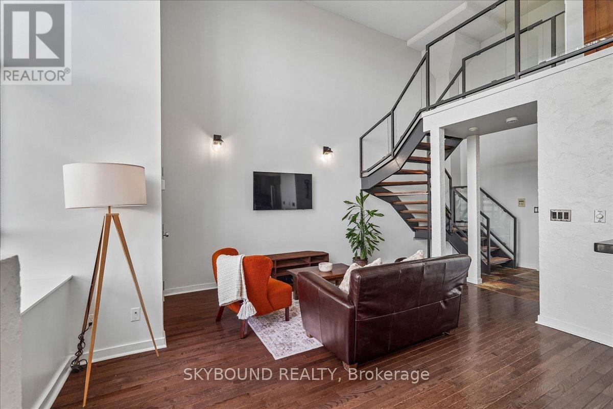 #302 300 MANITOBA STREET - 16
