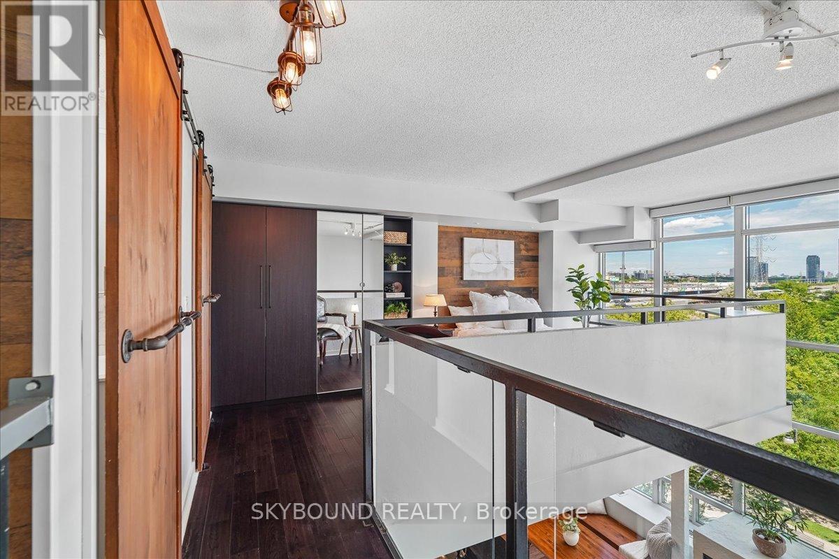 #302 300 MANITOBA STREET - 20