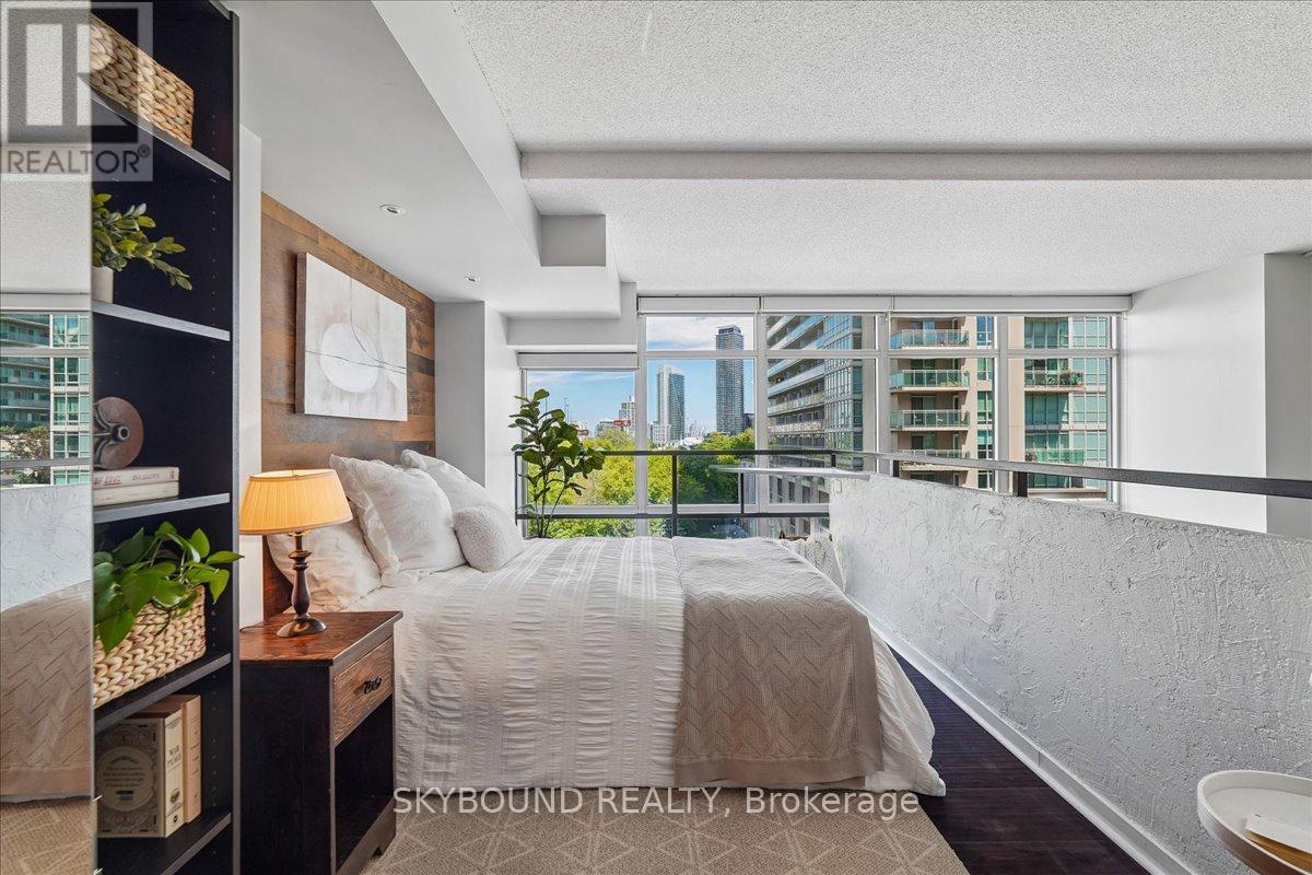 #302 300 MANITOBA STREET - 22