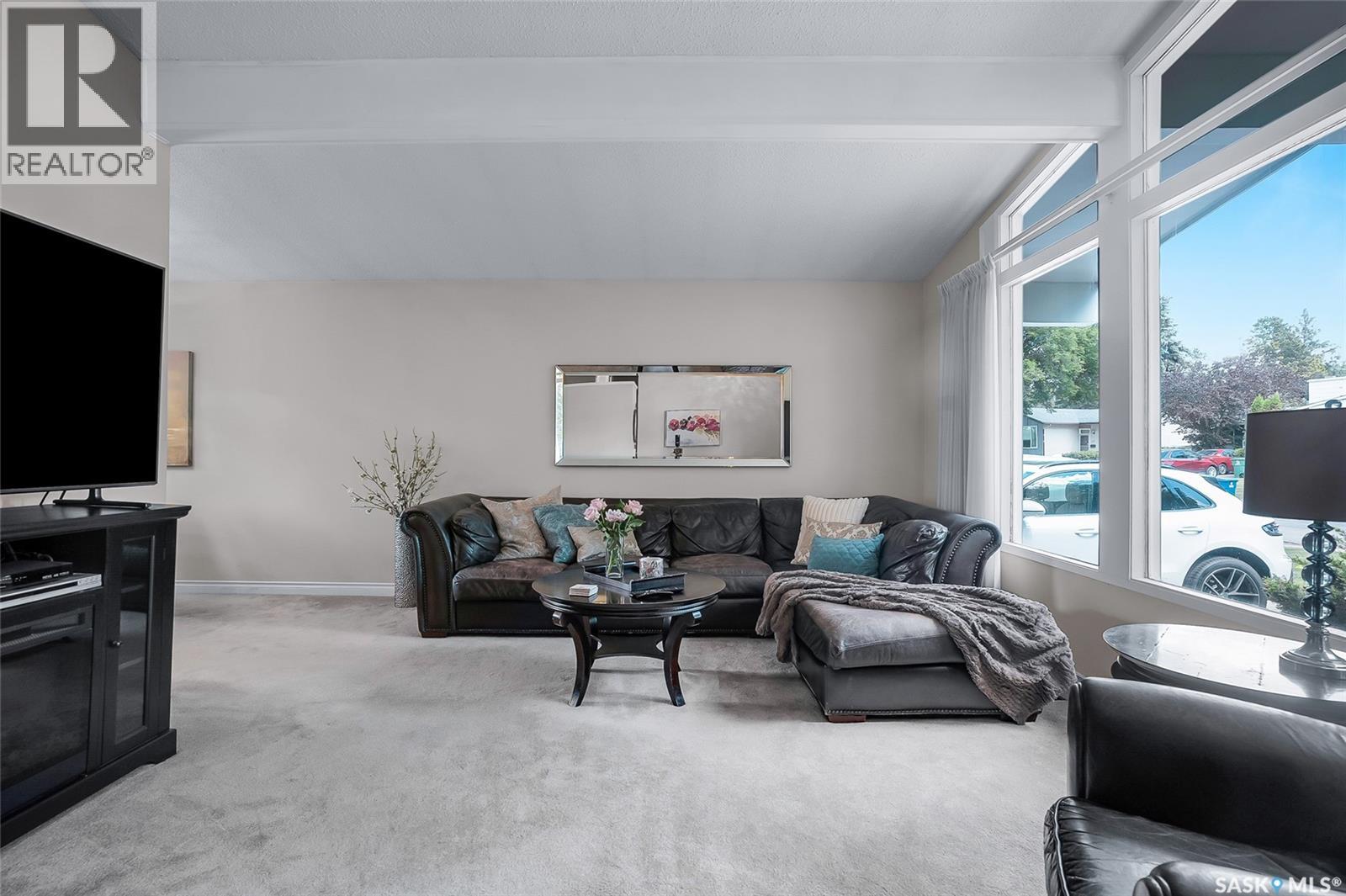 42 Neilson CRESCENT — photo 6