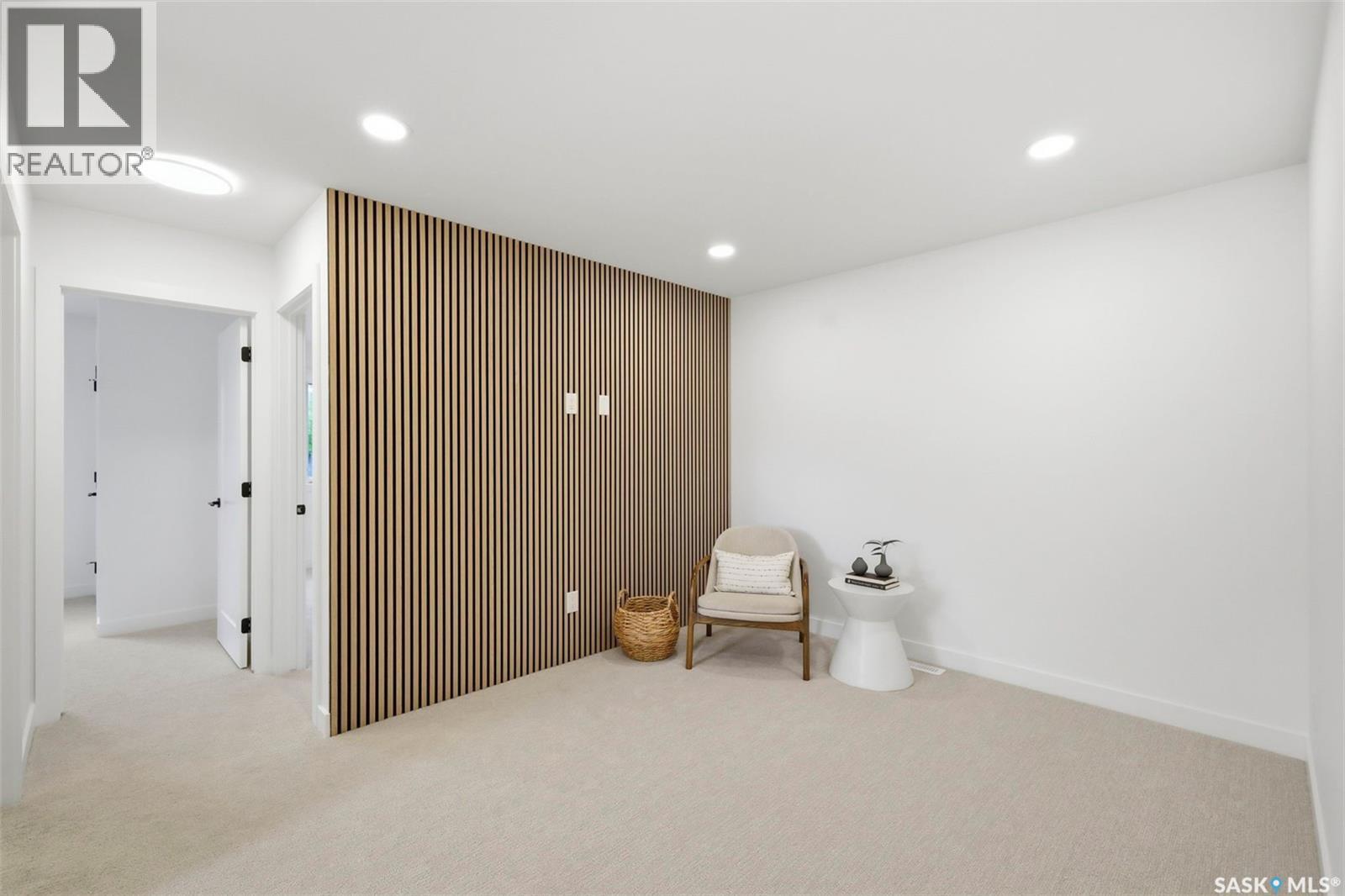 1516 Ewart AVENUE S — photo 18