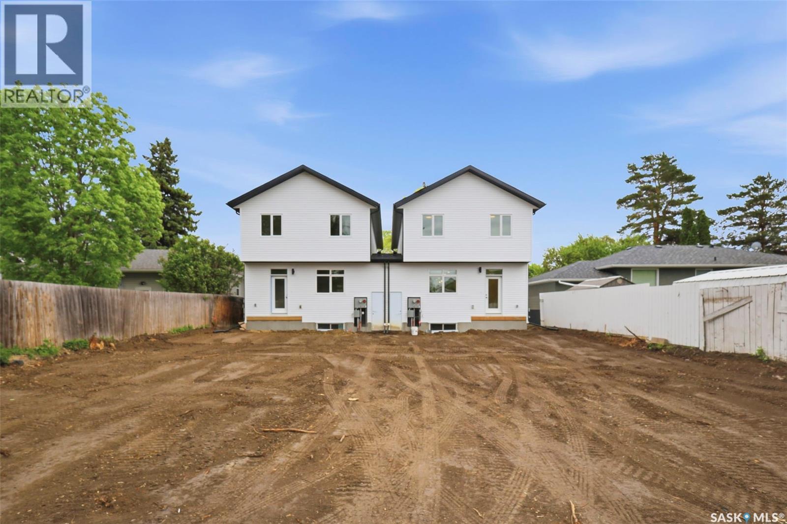 1516 Ewart AVENUE S — photo 36
