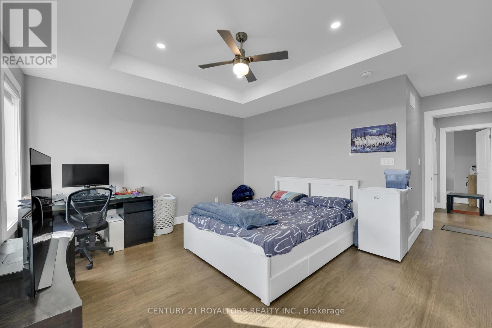 802 KEIL DRIVE - 19