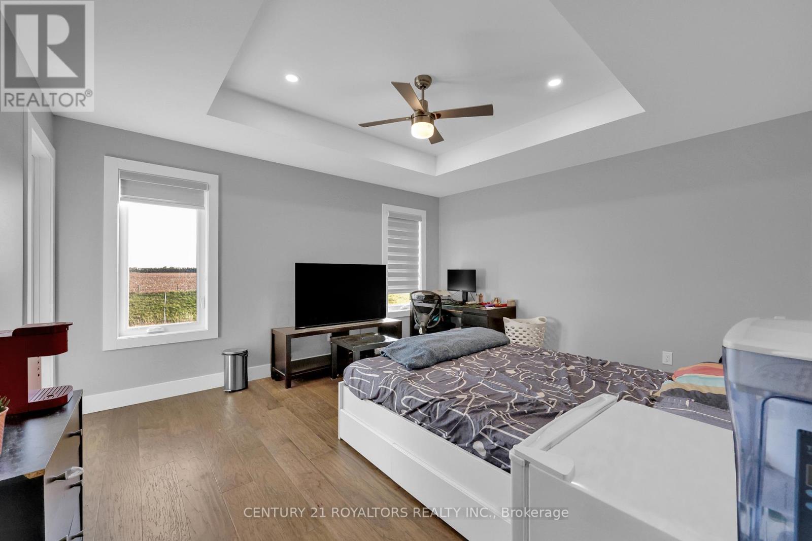 802 KEIL DRIVE - 20