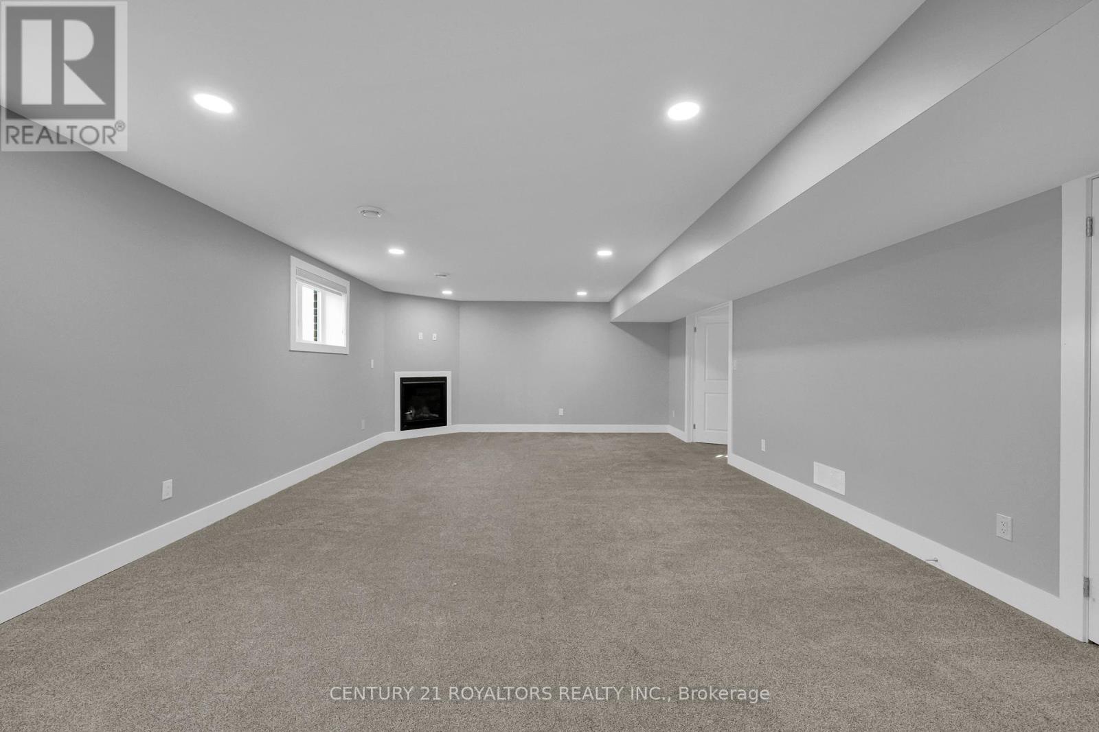 802 KEIL DRIVE - 33