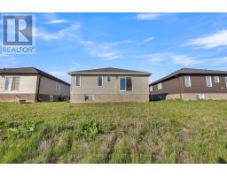 802 Keil Drive, Chatham Kent, ON N7M0T4 Photo 45