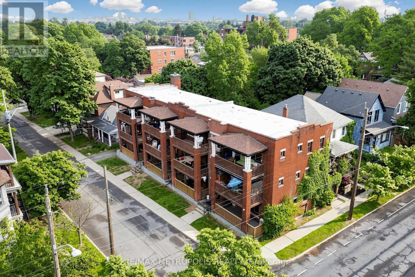 41 ALBERT STREET - 3