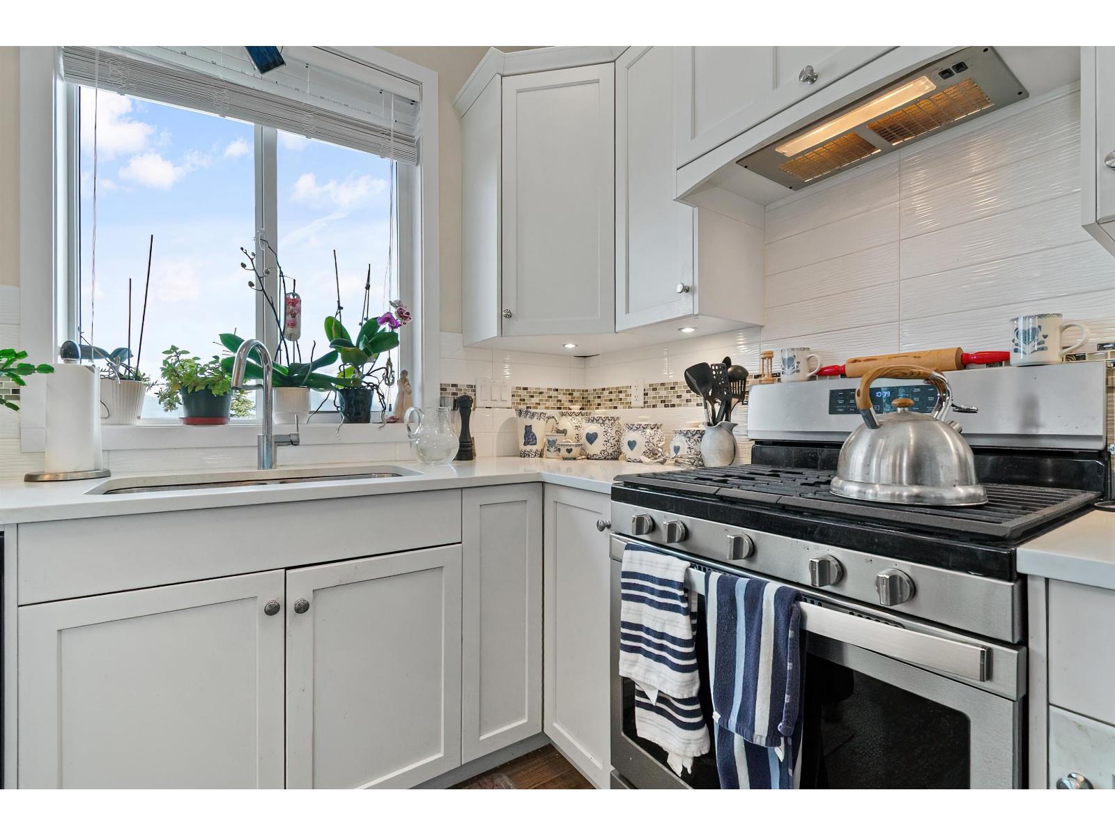 41 50634 LEDGESTONE PLACE, Eastern Hillsides, Chilliwack