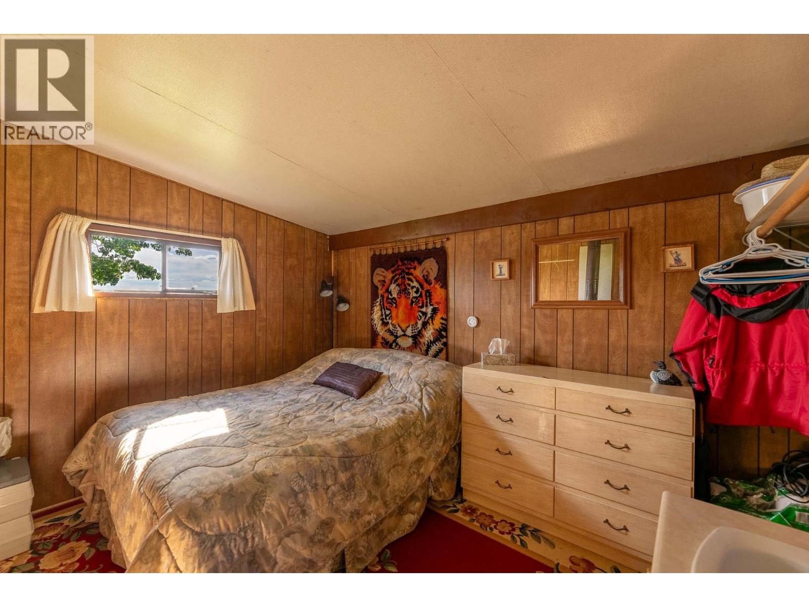 7532 MAGNUSSEN ROAD - Image 9