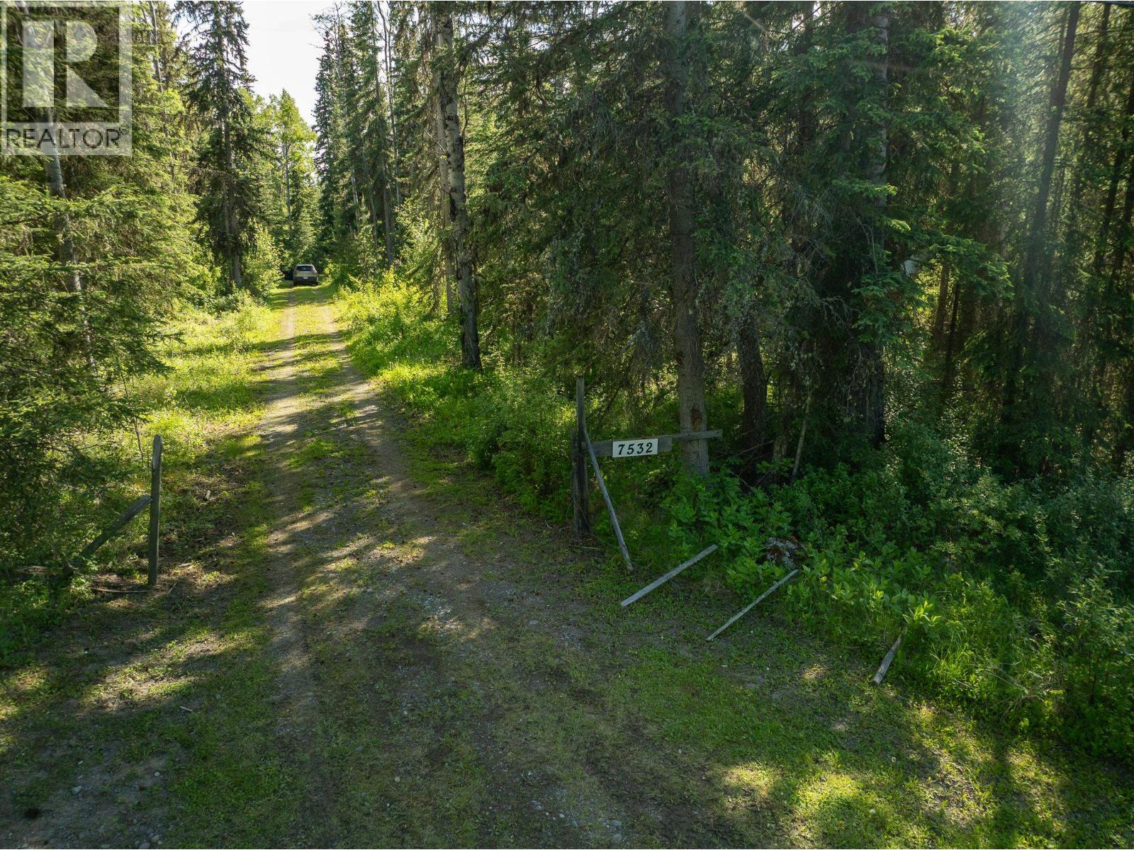 7532 MAGNUSSEN ROAD - 33