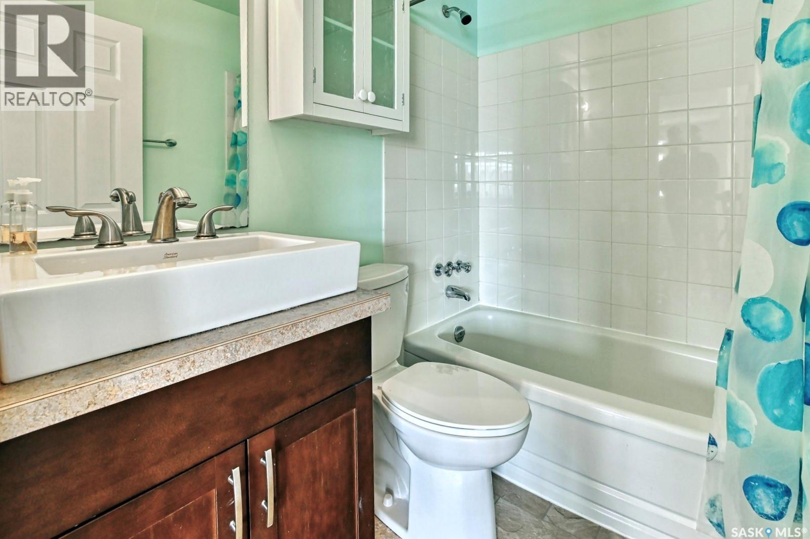 11 2121 Rae STREET — photo 7
