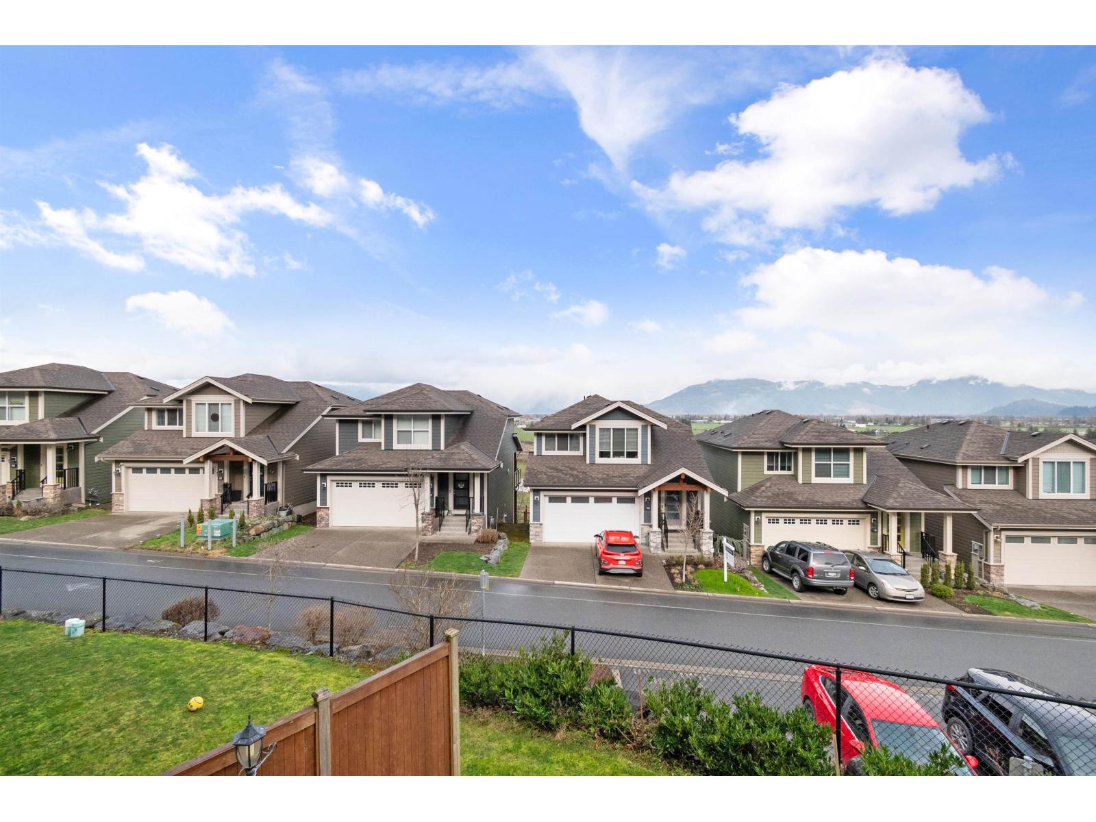 41 50634 LEDGESTONE PLACE, Eastern Hillsides, Chilliwack