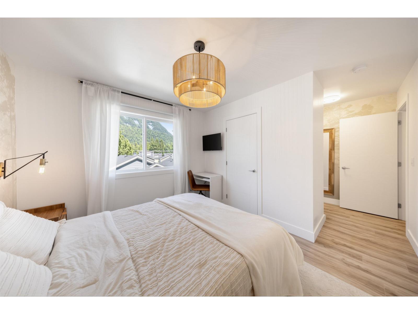 16 750 HOT SPRINGS ROAD, Harrison Hot Springs, Harrison Hot Springs