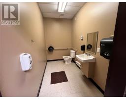 7-9 Roddick Crescent thumbnail 19