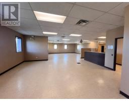 7-9 Roddick Crescent thumbnail 5