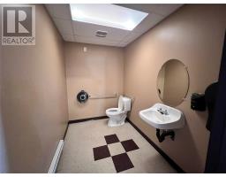 7-9 Roddick Crescent thumbnail 8