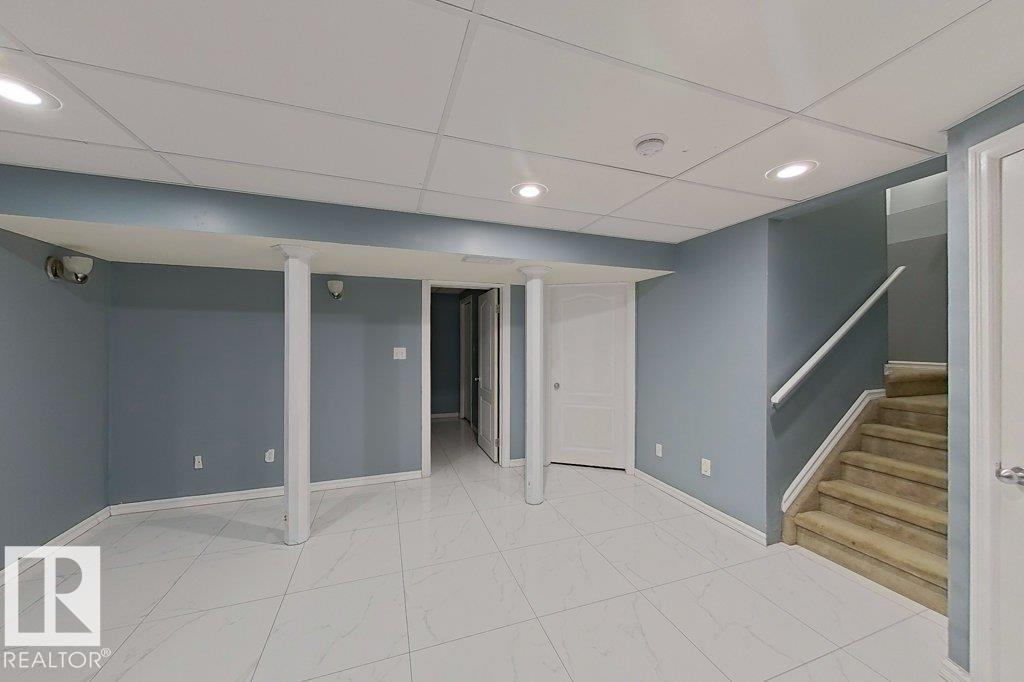 3347 24 AV NW - 27