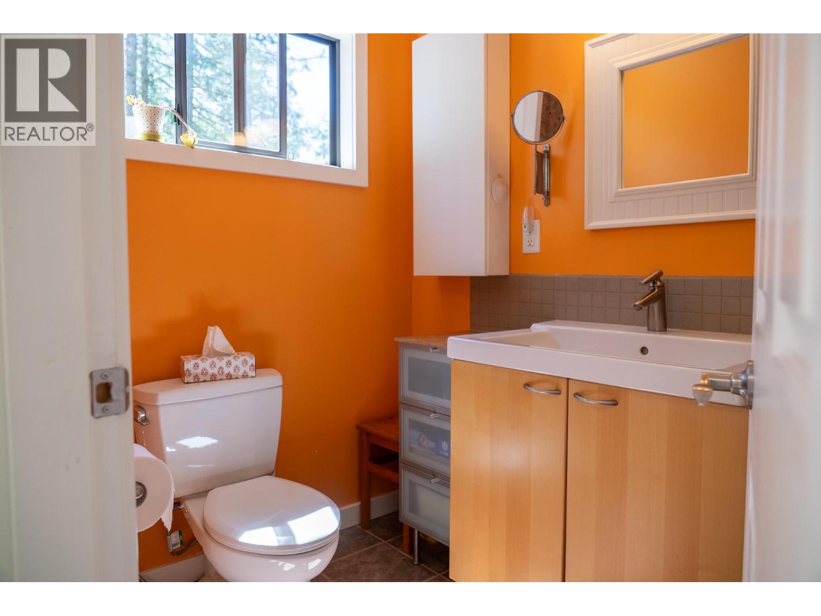 7913 SWANSON VIEW DRIVE, Pender Island