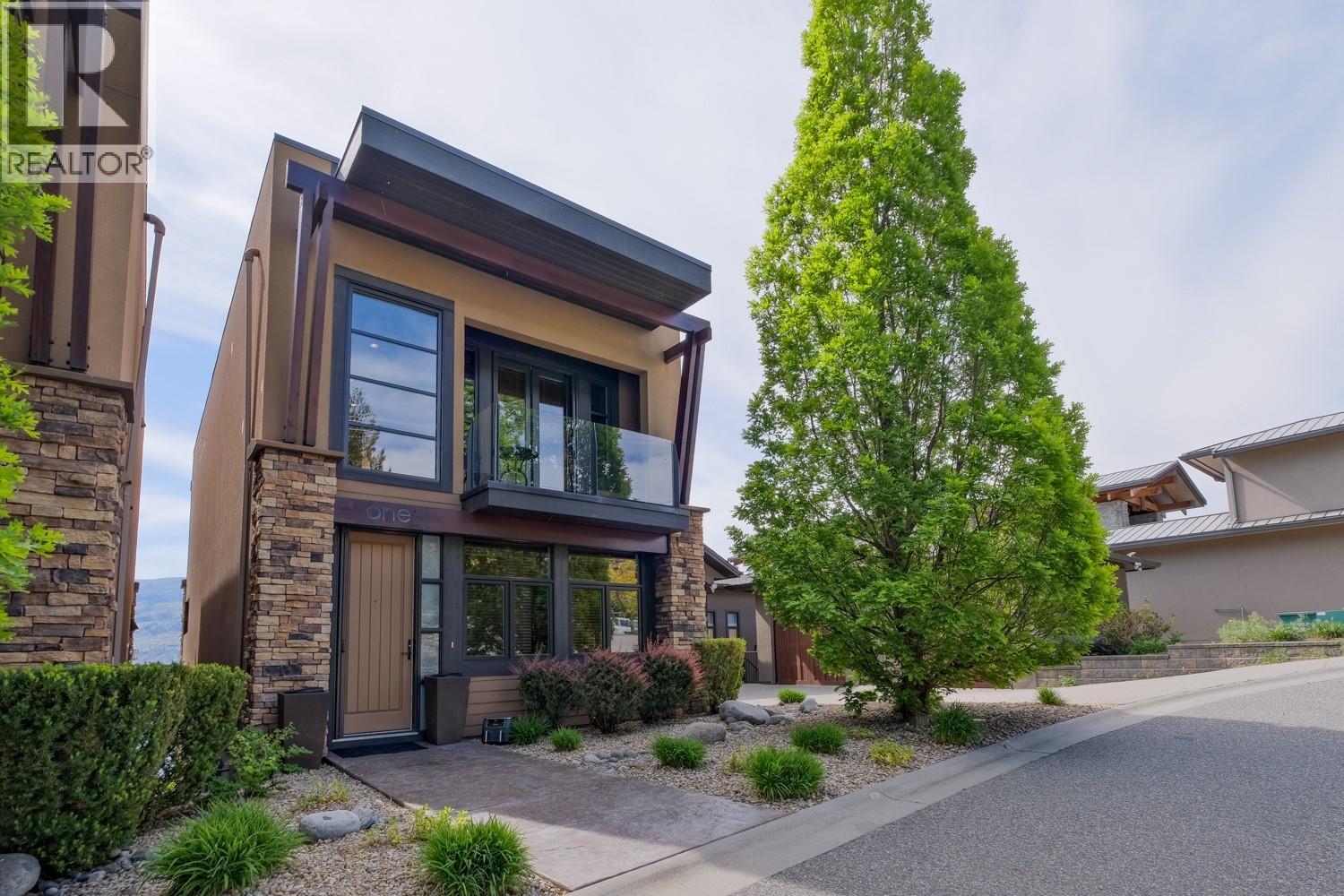 #1 5235 Buchanan Road - 3