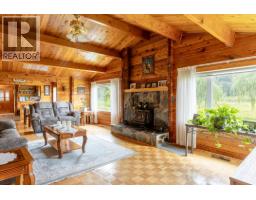8210 S 5 Highway, Valemount, BC V0E2Z0 Photo 11