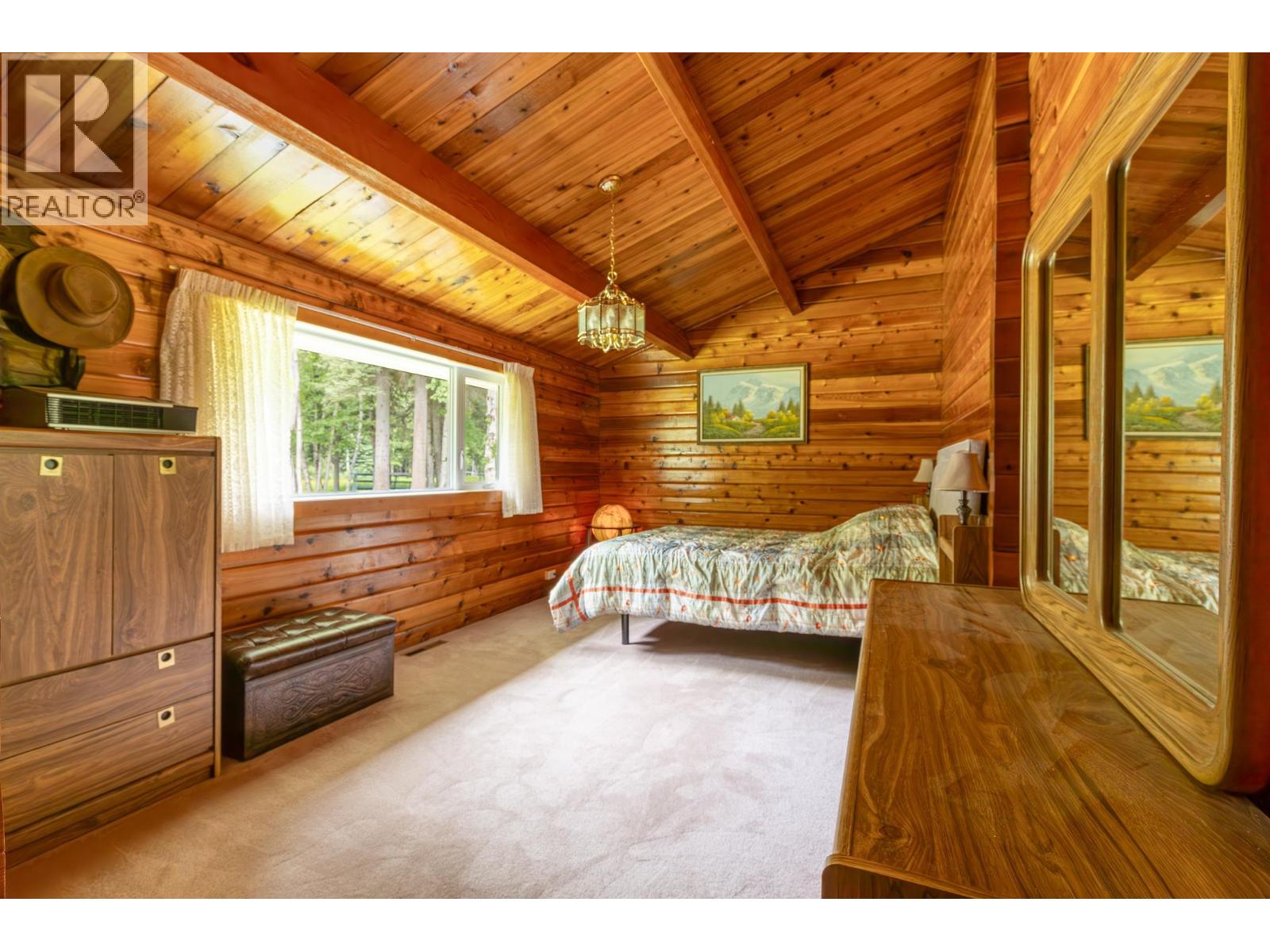 8210 S 5 HIGHWAY - 15