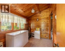 8210 S 5 Highway, Valemount, BC V0E2Z0 Photo 13