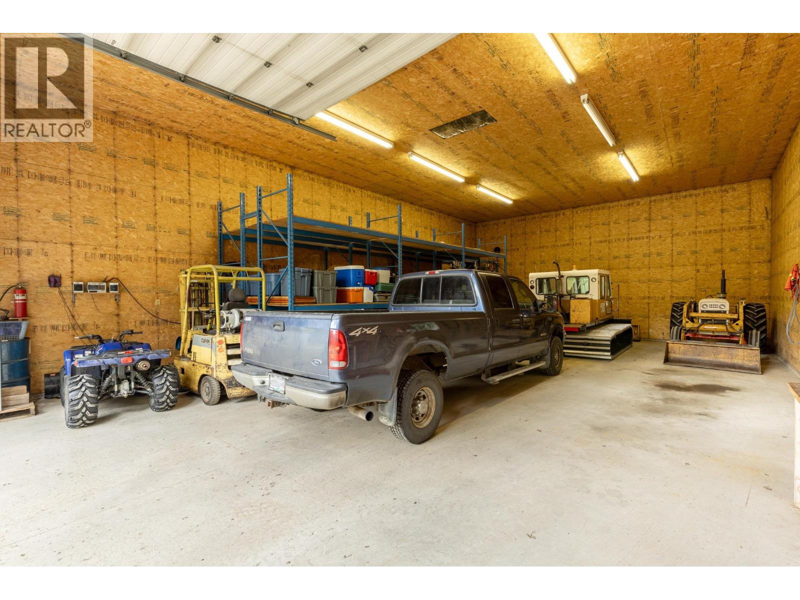 8210 S 5 HIGHWAY - 25