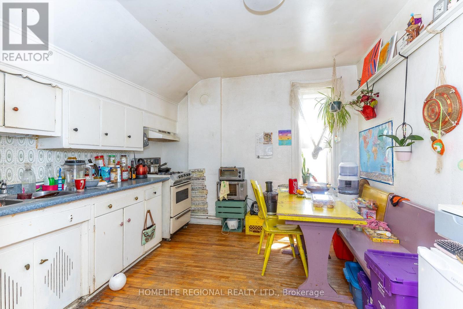 237 ROXTON ROAD - 21