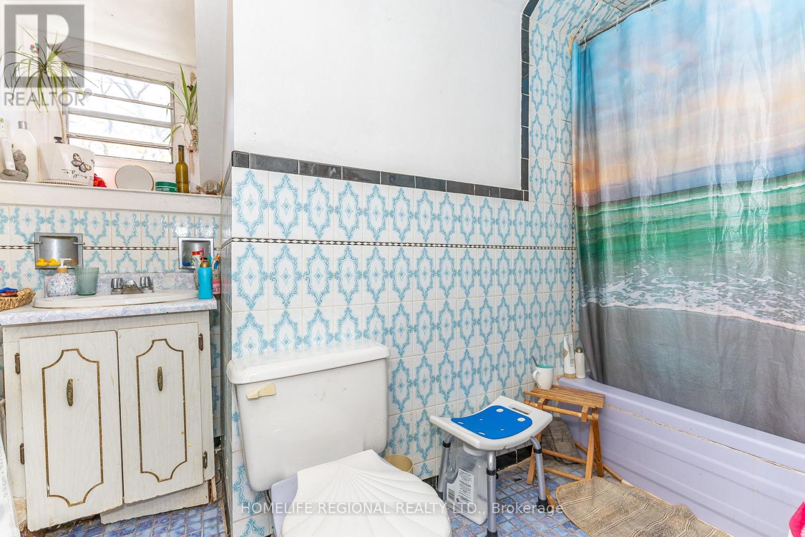 237 ROXTON ROAD - 22