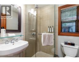 4728 A Settebello Drive, Whistler, BC V8E0Z4 Photo 10