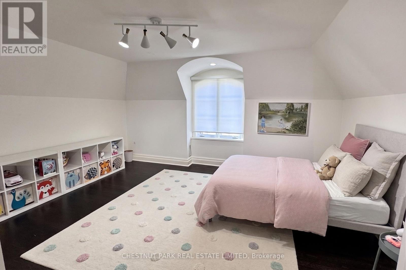 1 GLEN EDYTH PLACE - 23