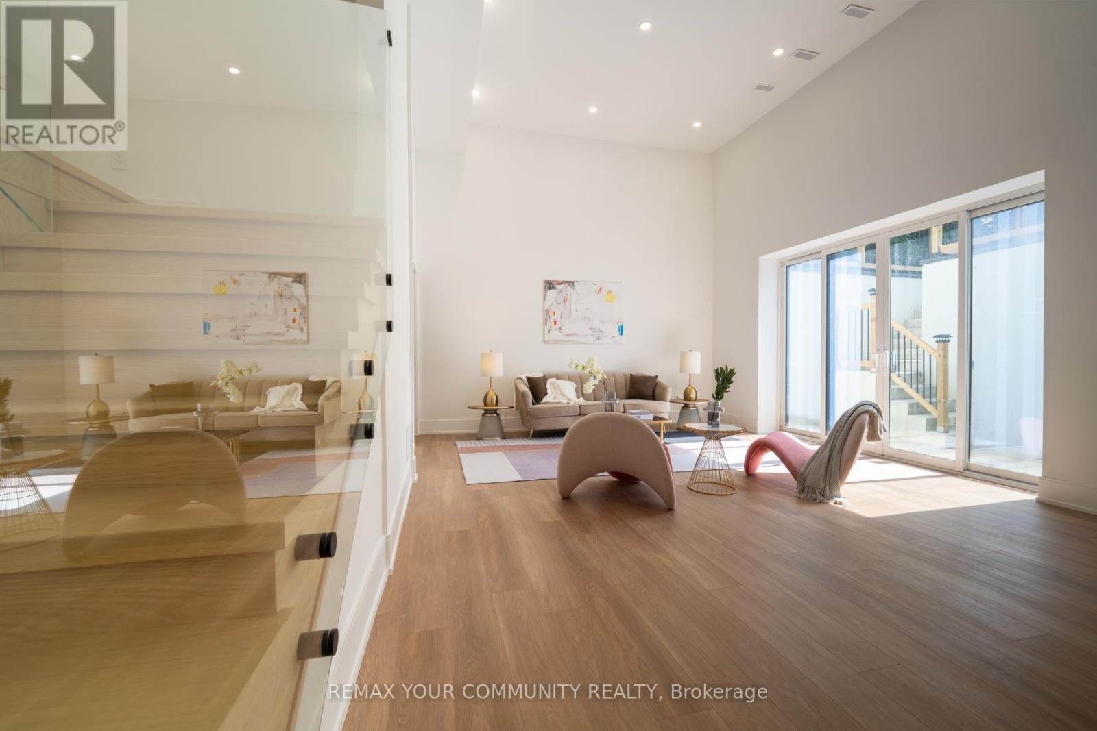 360 WOODMOUNT AVENUE - 28