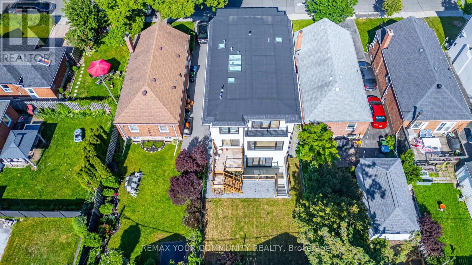 360 WOODMOUNT AVENUE - 31