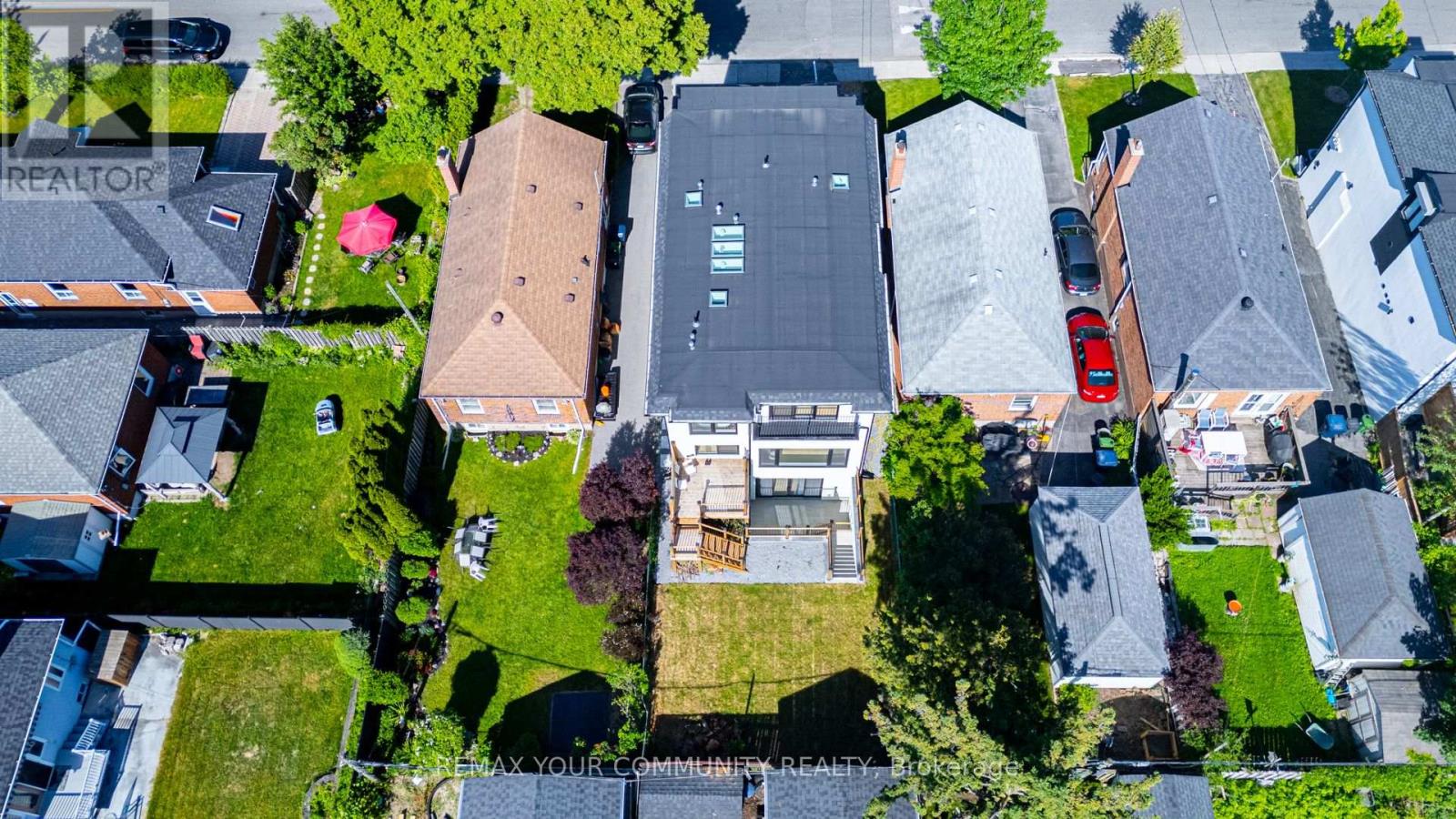 360 WOODMOUNT AVENUE - 32