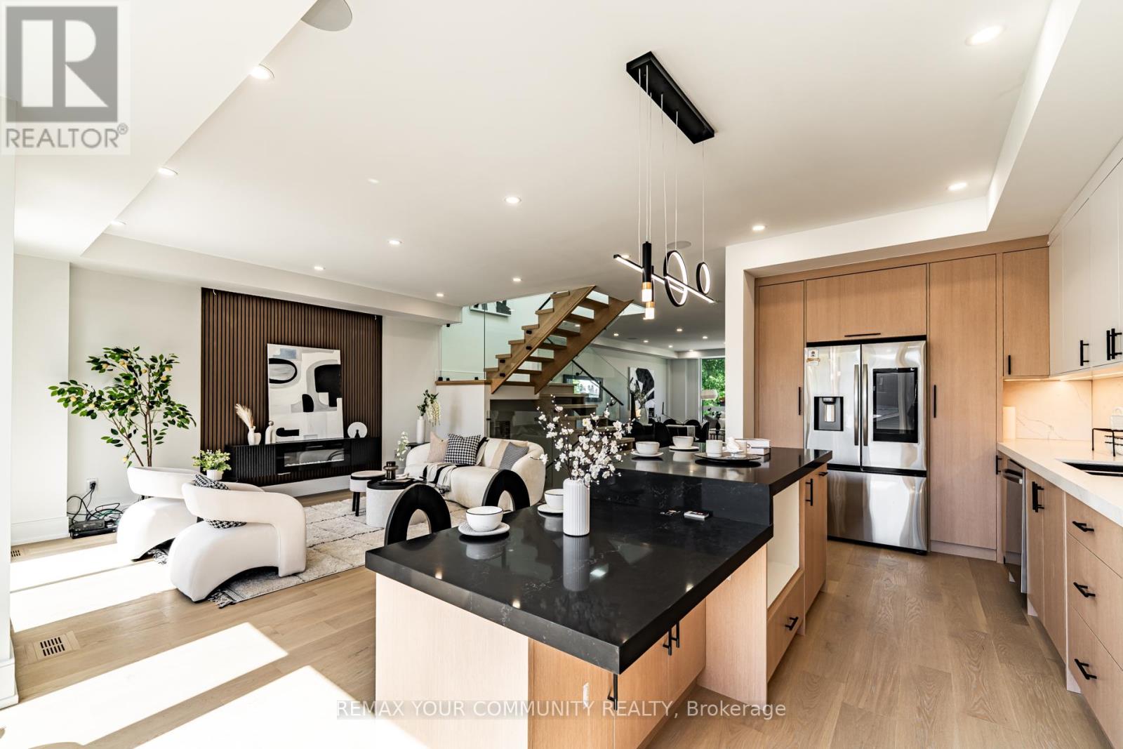 360 WOODMOUNT AVENUE - 6