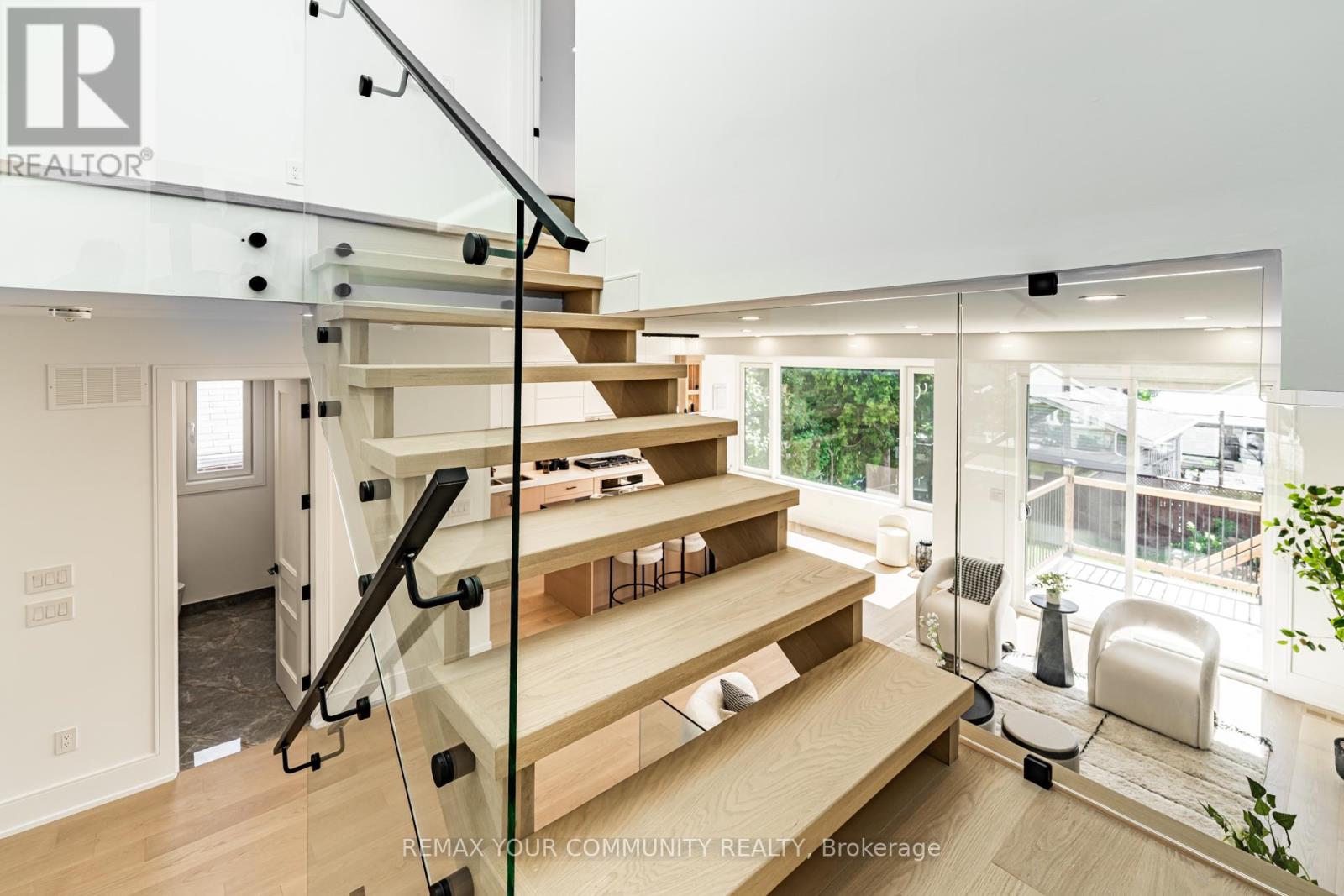 360 WOODMOUNT AVENUE - 8