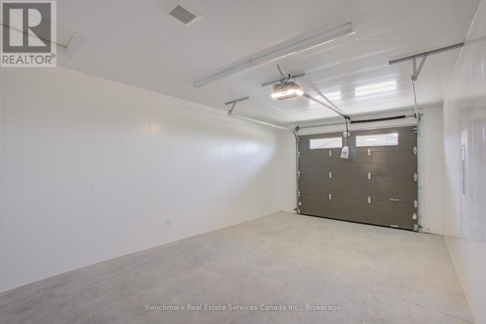 59 CAVALIER CRESCENT - 28