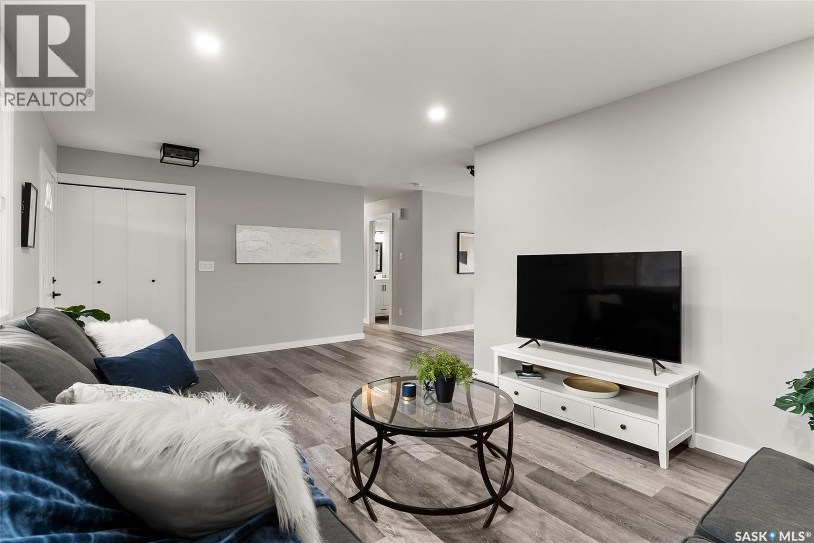 17 Willowview STREET - photo 5