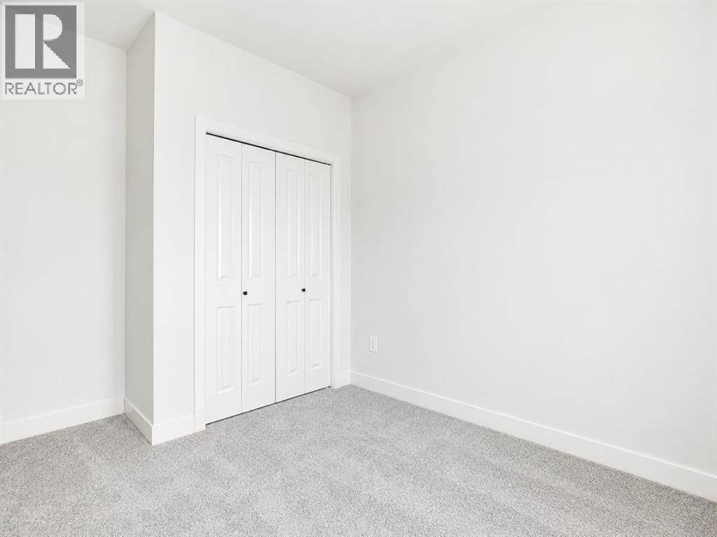 8557 72 Avenue — photo 16