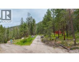1231 Spiller Road, Penticton, BC V2A8T3 Photo 6