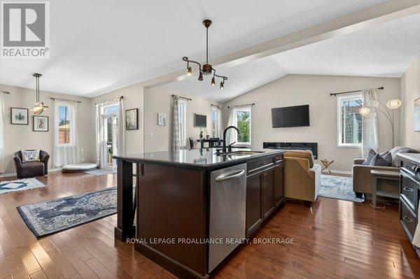 1425 EVERGREEN DRIVE - 14