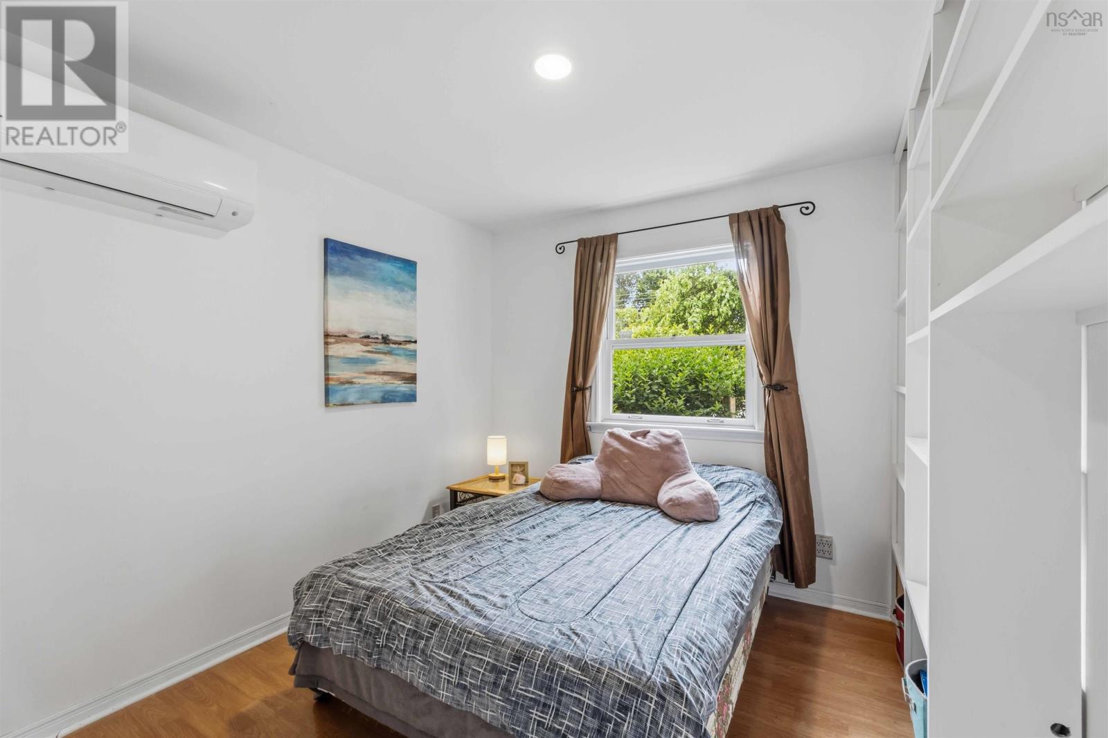 Property 22 of 40 of 42 Fowler Street