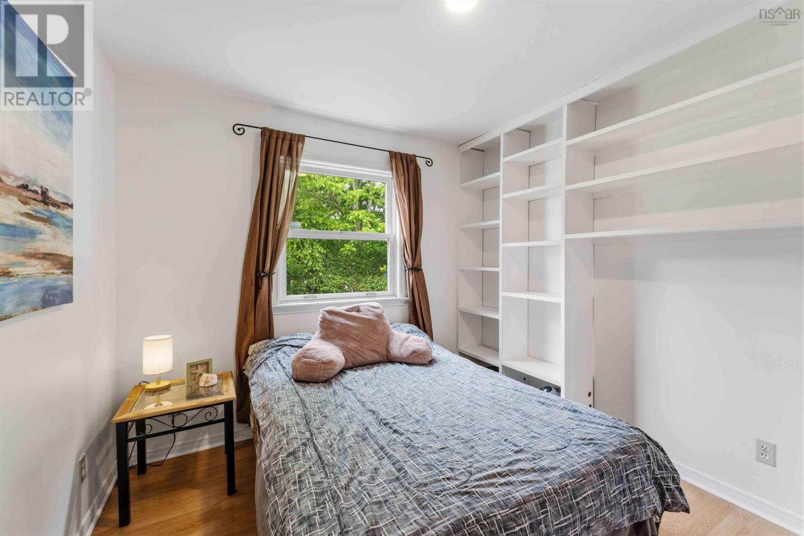 Property 23 of 40 of 42 Fowler Street