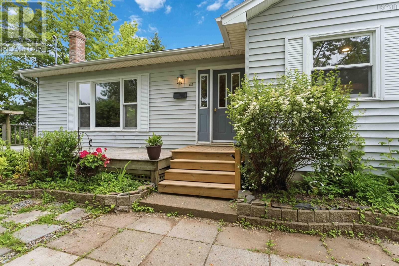 Property 3 of 40 of 42 Fowler Street