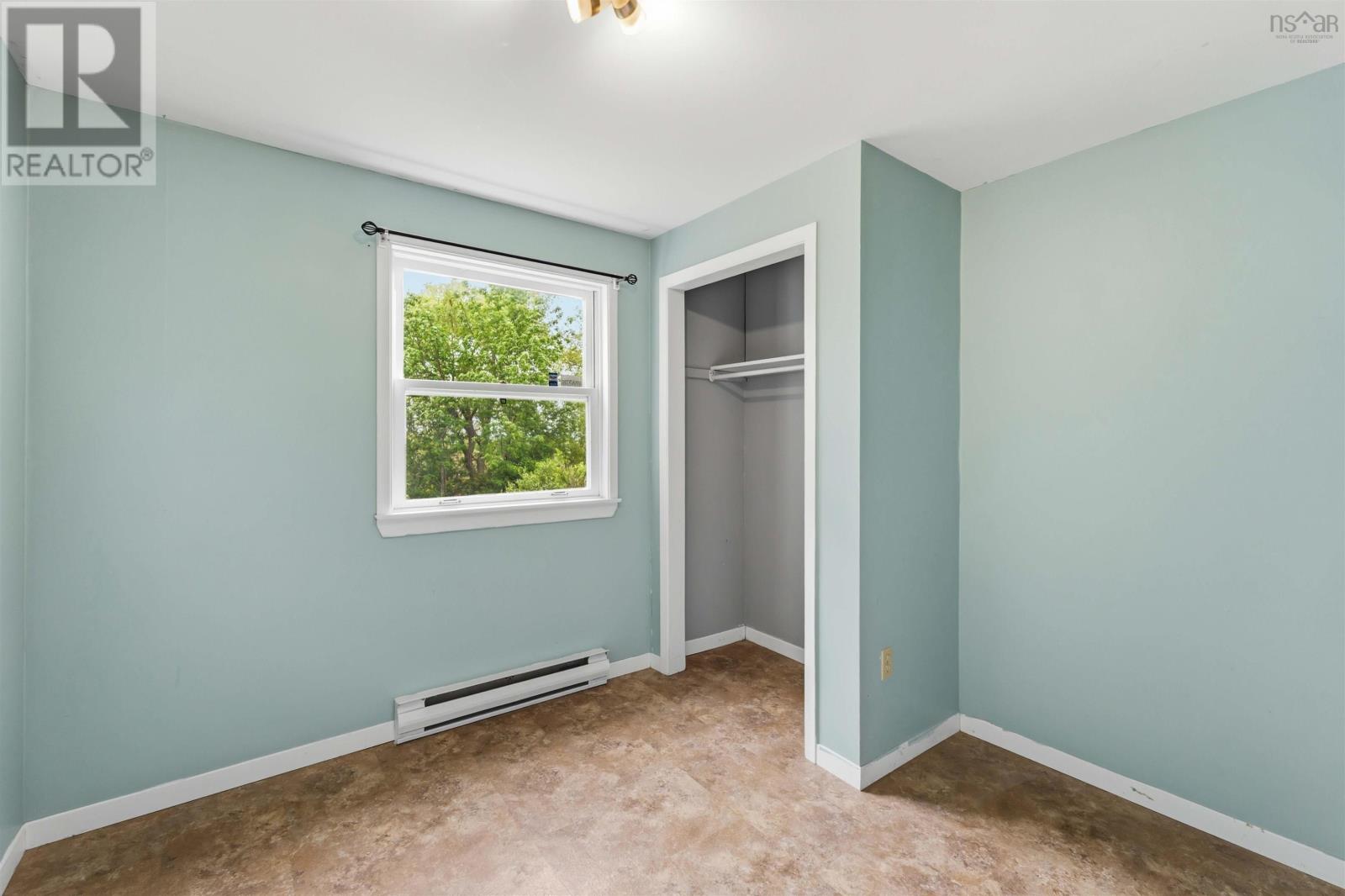 Property 31 of 40 of 42 Fowler Street