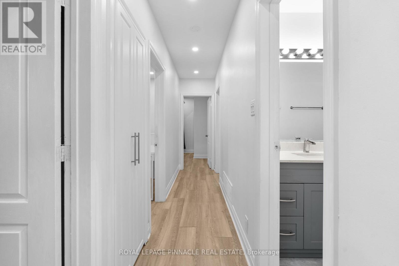 3361 THE CREDIT WOODLANDS - 16