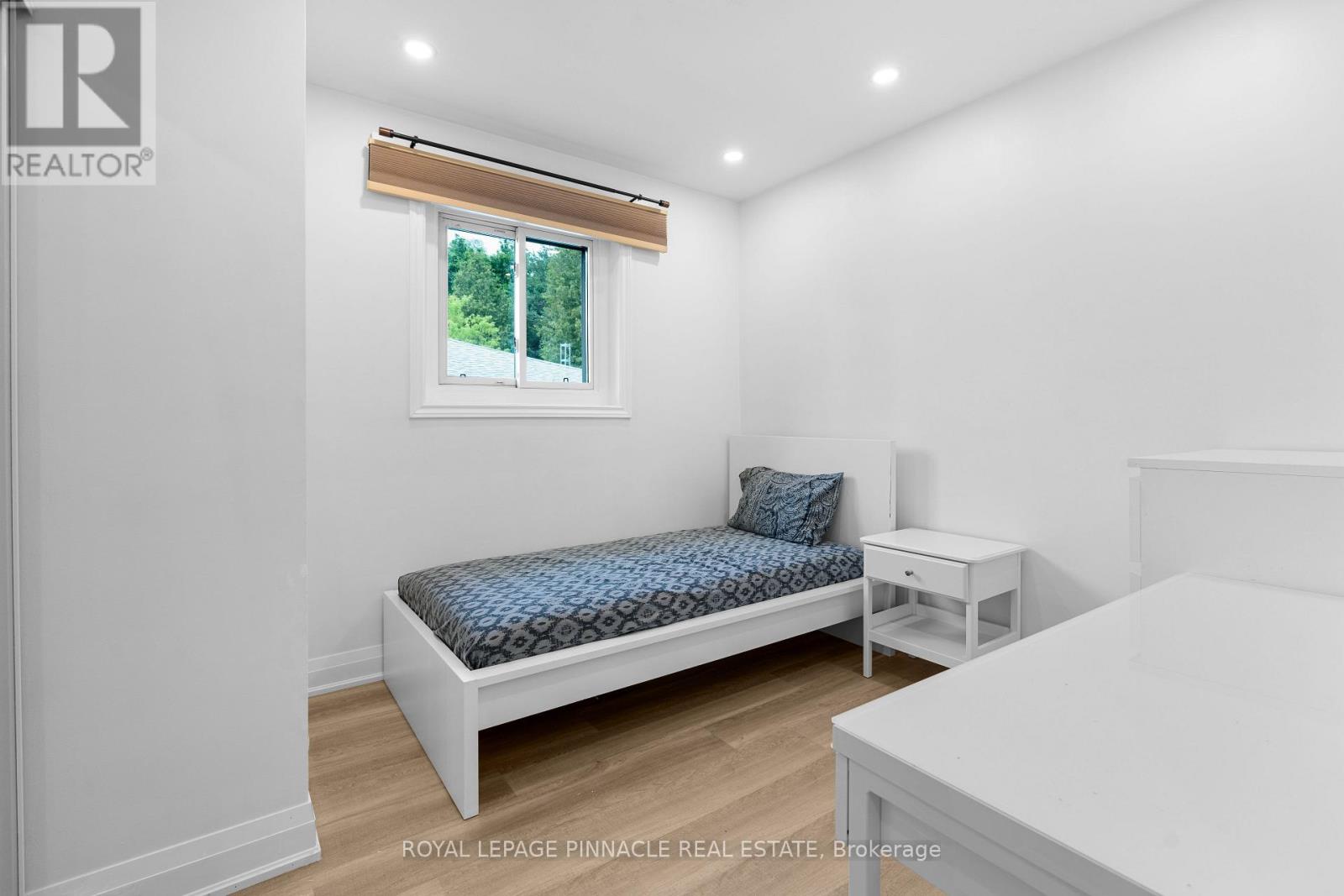 3361 THE CREDIT WOODLANDS - 18